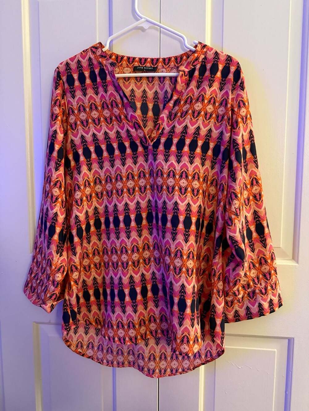 Julie Billiart Geometric Pattern Print 3/4 Sleeve Roll-Tab V-Neck Blouse